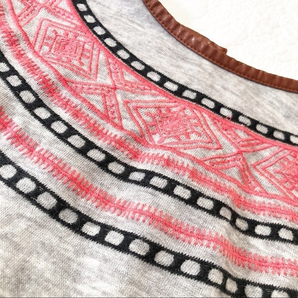 THML Embroidered Lightweight Gray Sweater - XS - Picture 10 of 13